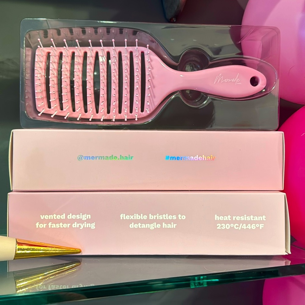 NEW MERMADE HAIR BRUSH